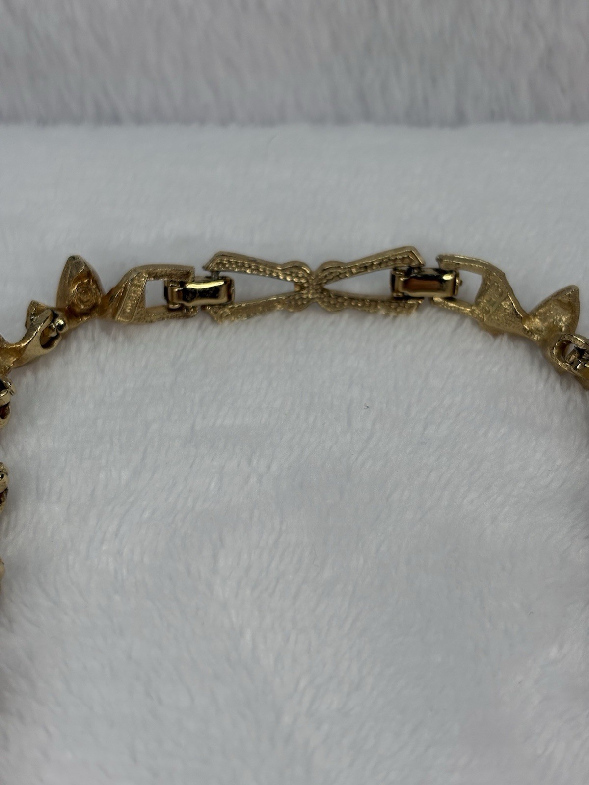 Rare Vintage Marcel Boucher Signed 8583 Gold Tone Spiral Folded Petal Necklace