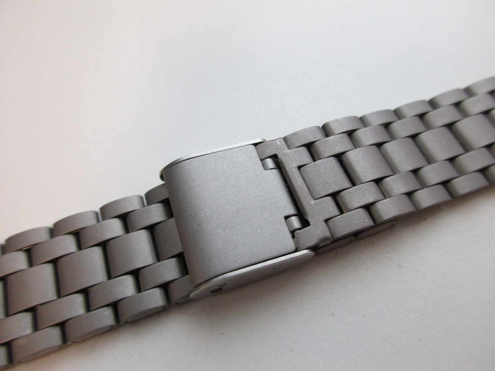 Titanium 5-row brushed 18 MM watch bracelet – factory overstock – straight lug