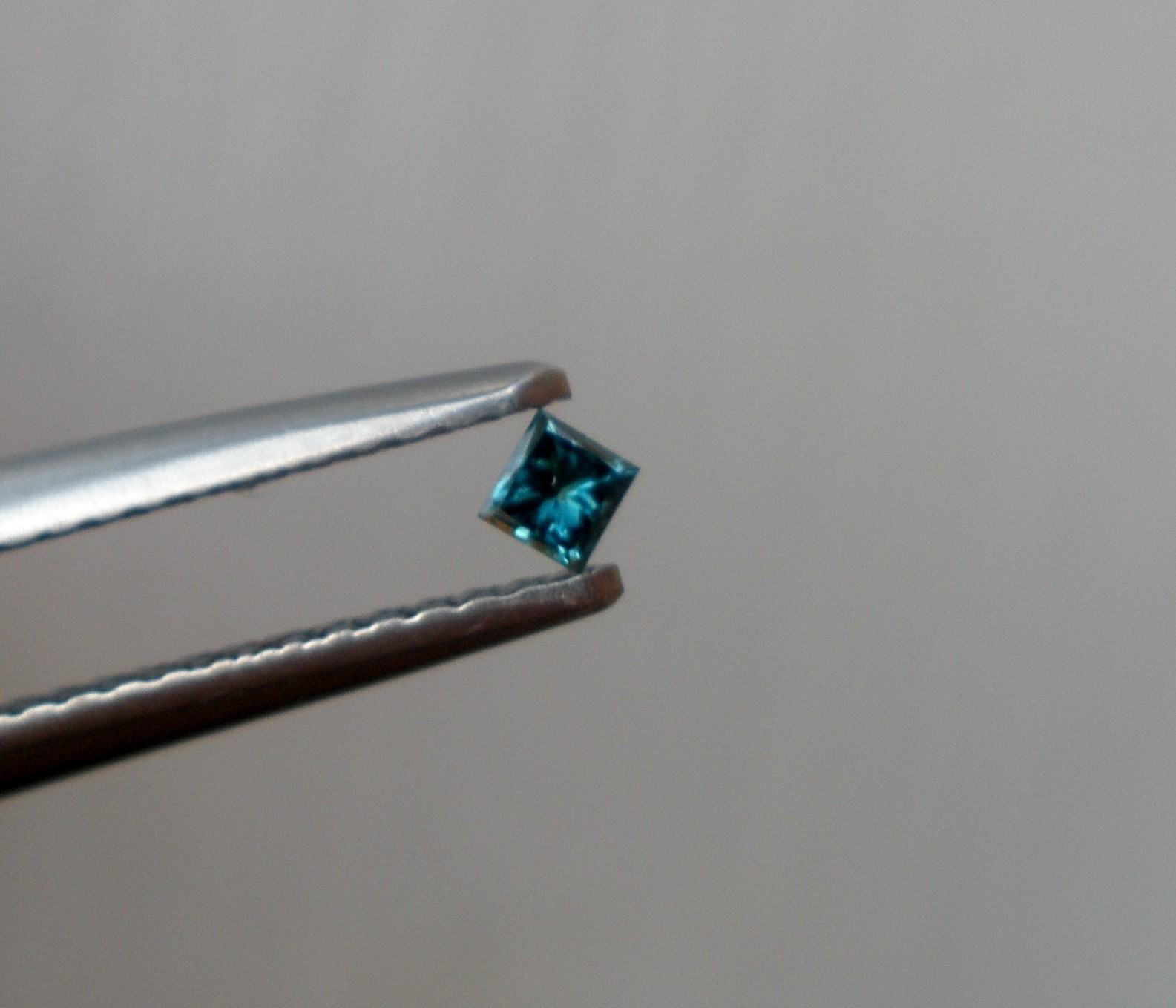 2.5mm Blue Princess Natural Diamond for Jewelry and Crafts