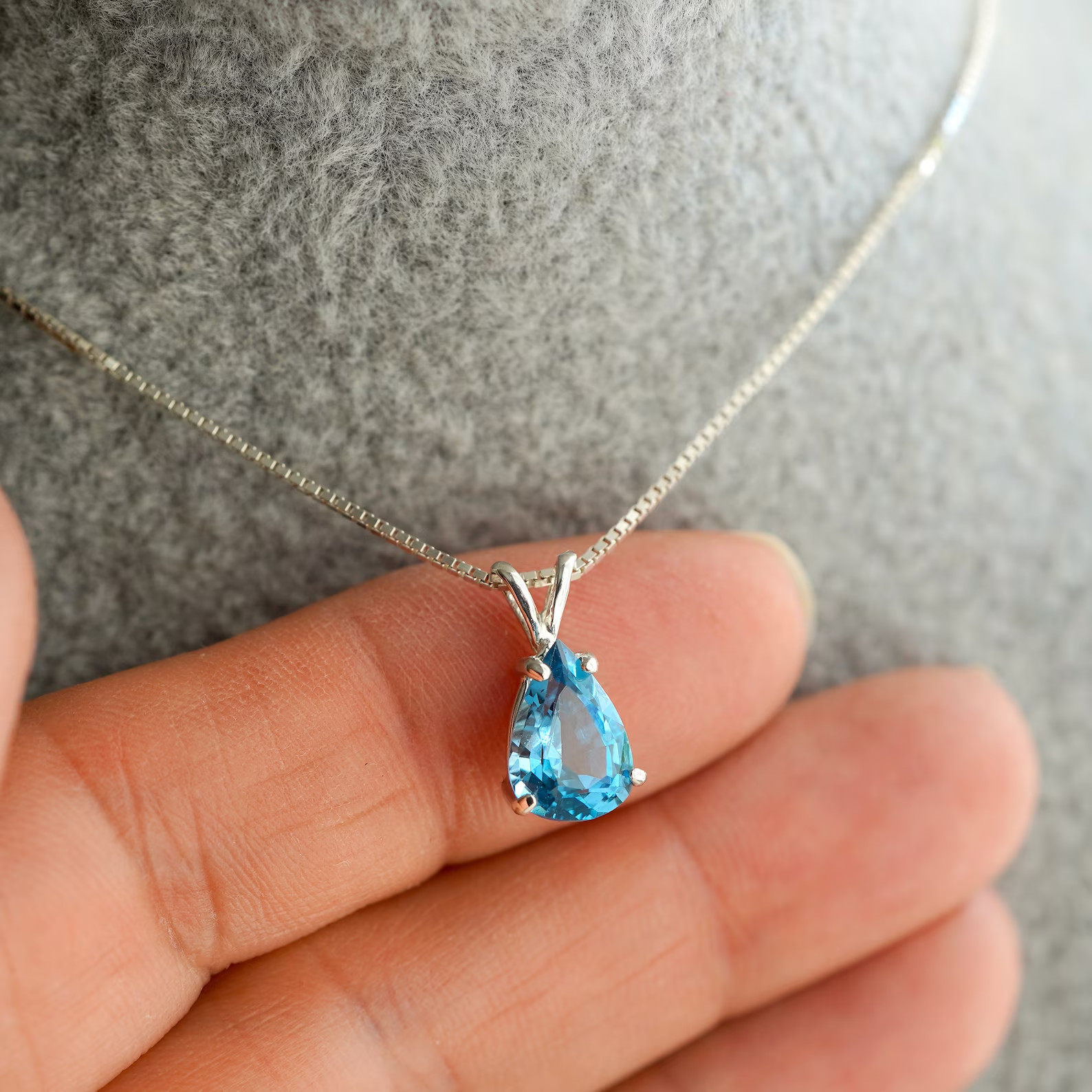 Blue Topaz Pear Teardrop 925 Sterling Silver Pendant Necklace Gift Sliver Chain