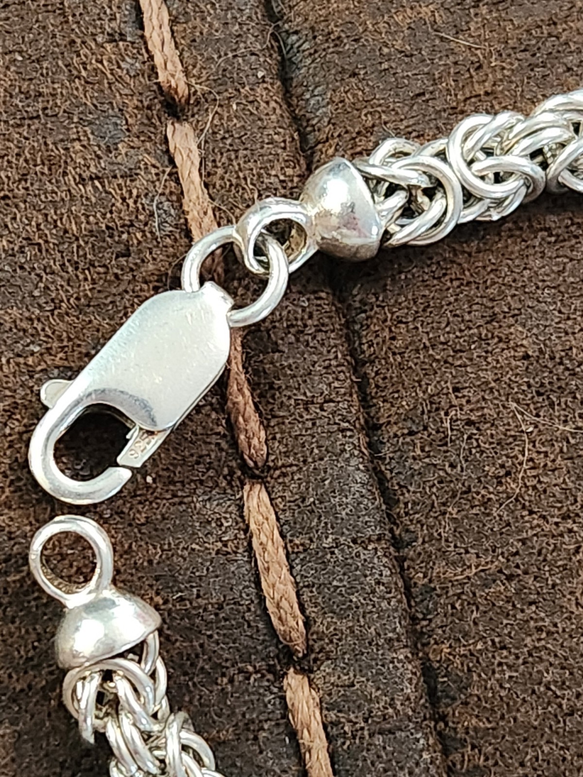Gorgeous 925 Sterling Silver Byzantine Chain Bracelet 7.5 Inches 13.1g Unisex