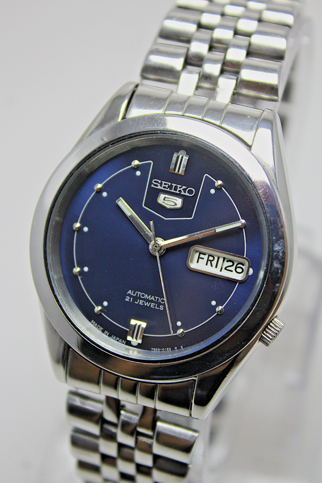 Vintage Seiko 5 Automatic 21 Jewels Blue Dial Day/Date 7S26 Men’s Wrist Watch