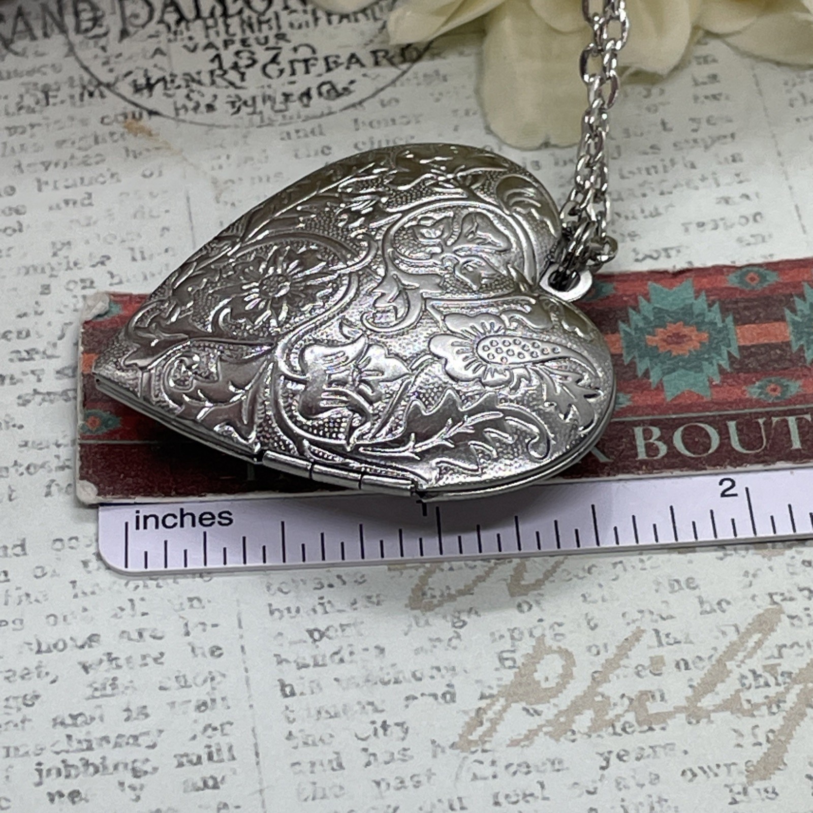 Heart Silver Locket Green Rose Gothic Black Necklace Photo Bride bridal wedding