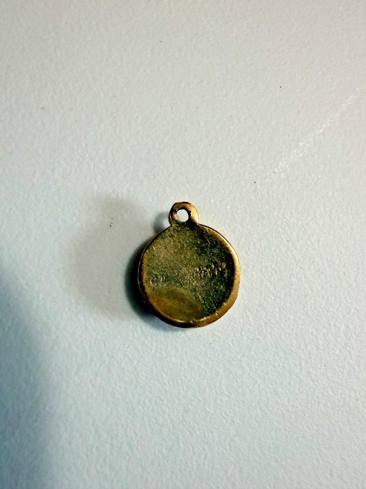 Vintage 10K Solid Gold Round Medallion Charm Concentric C Initial Disc 1.5g