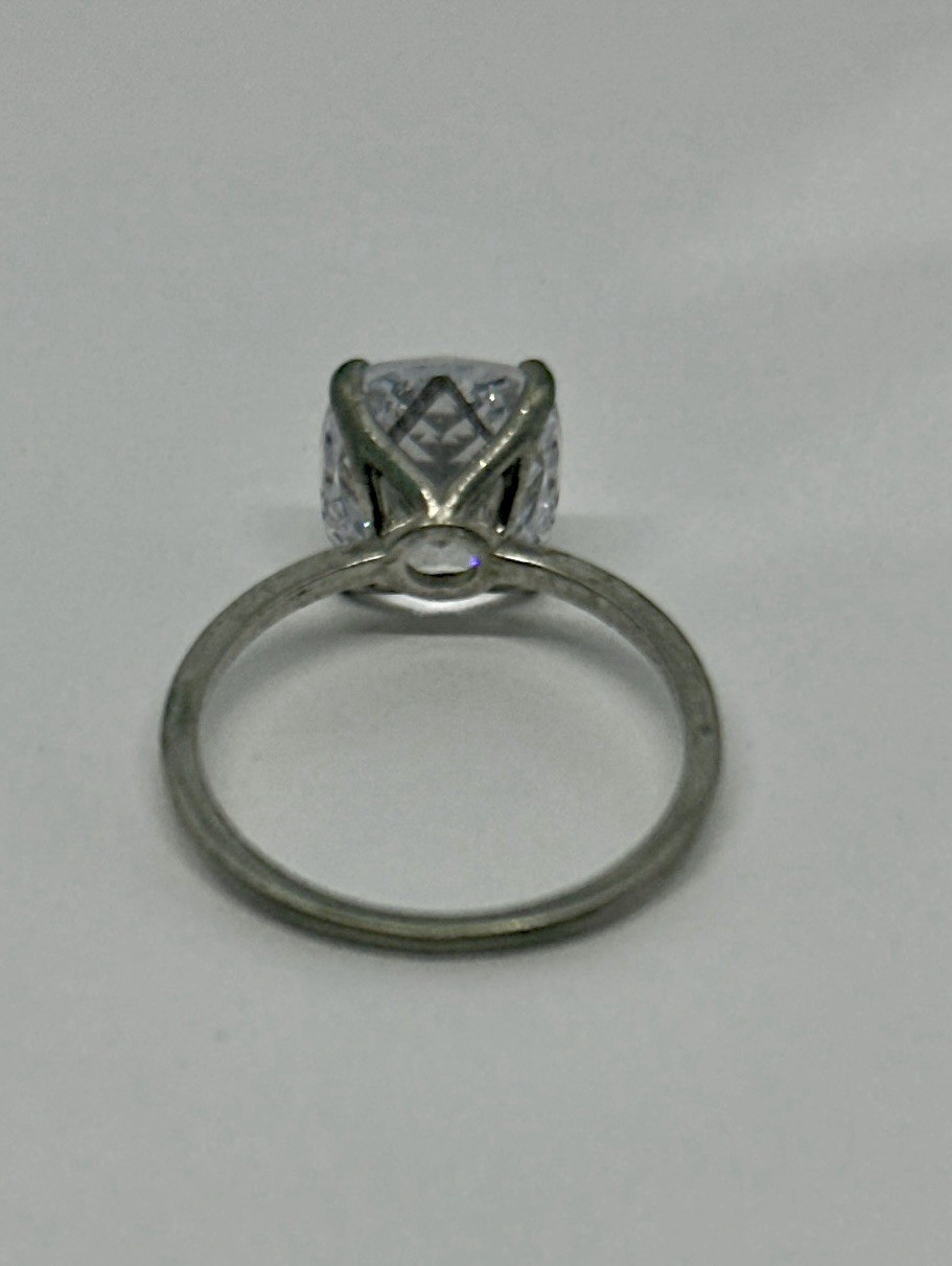 Silver Tone Solitaire Ring Size 9 Cushion Cut Clear Stone Prong Set