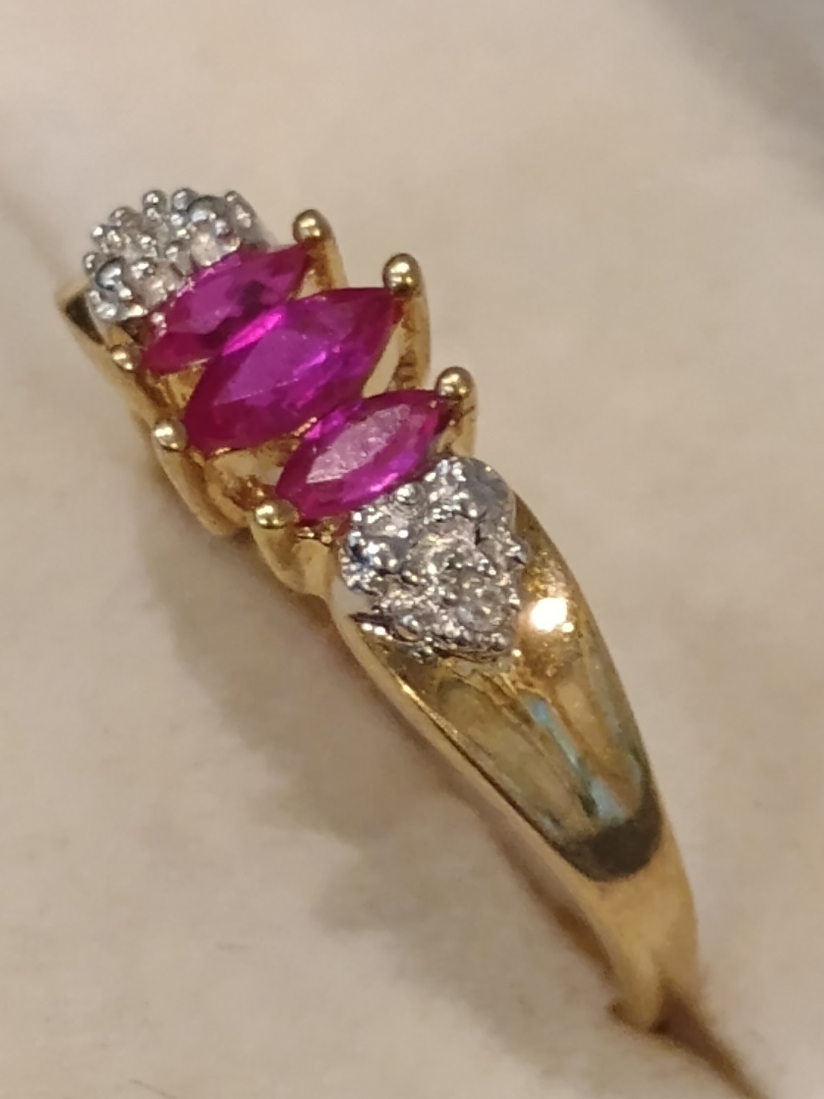 Vintage 10K Yellow Gold Marquise Ruby & Diamond Accent 1.72g Band Ring Size 7.25