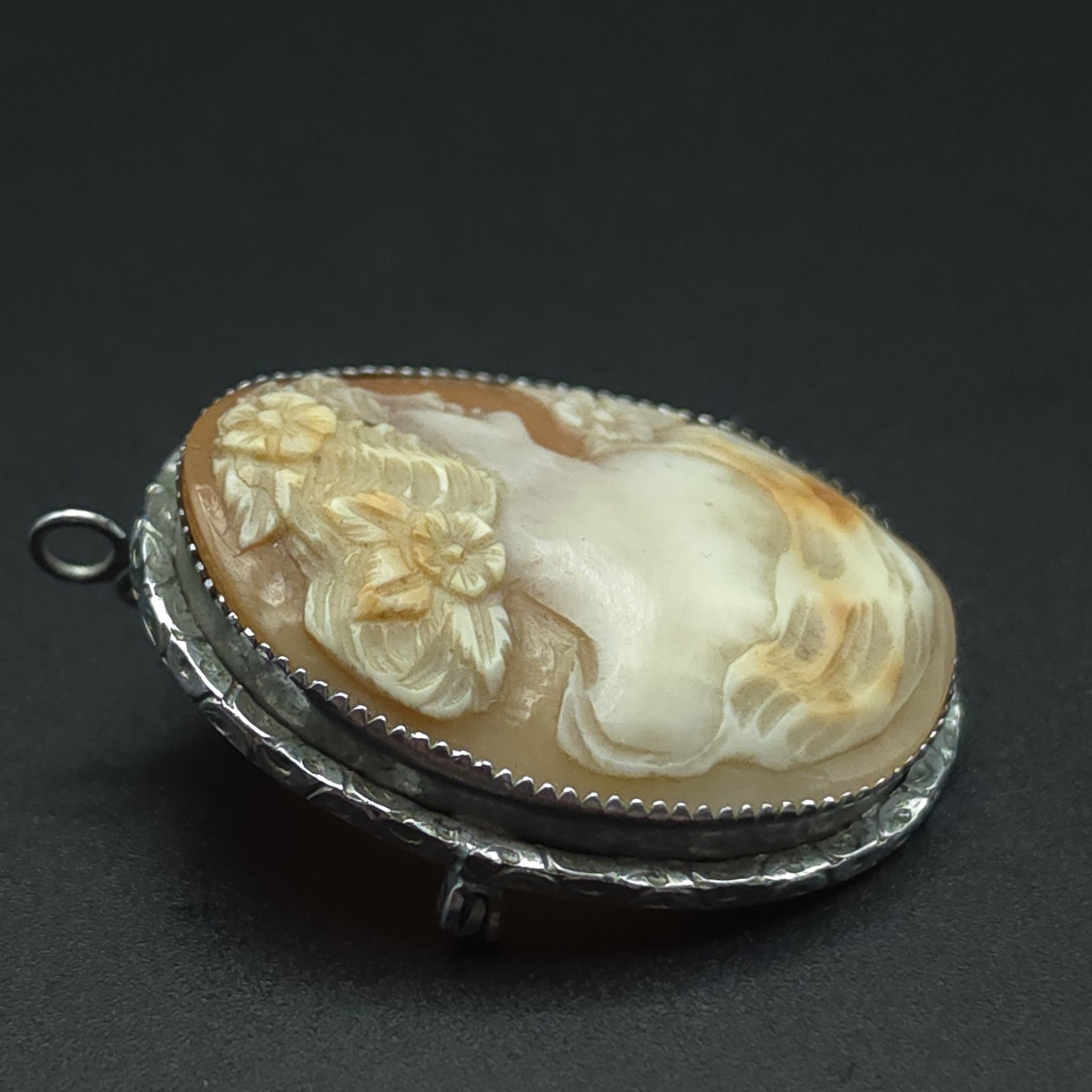 Antique Art Deco Hand Carved Shell Cameo Pendant Brooch Floral Lady Silver Tone