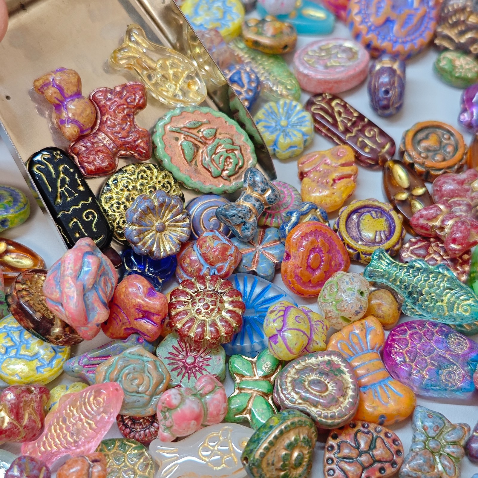 100g Vintag Styley Bulk Jewelry glass bead Lot ALL Brand New Untested Mix Match