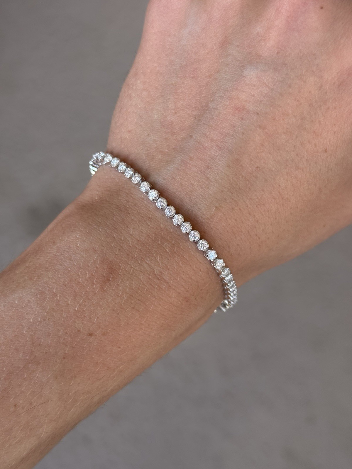 Sterling Silver 925 2.25MM 7″ Real moissanite Tennis bracelet GRA Ceritfied