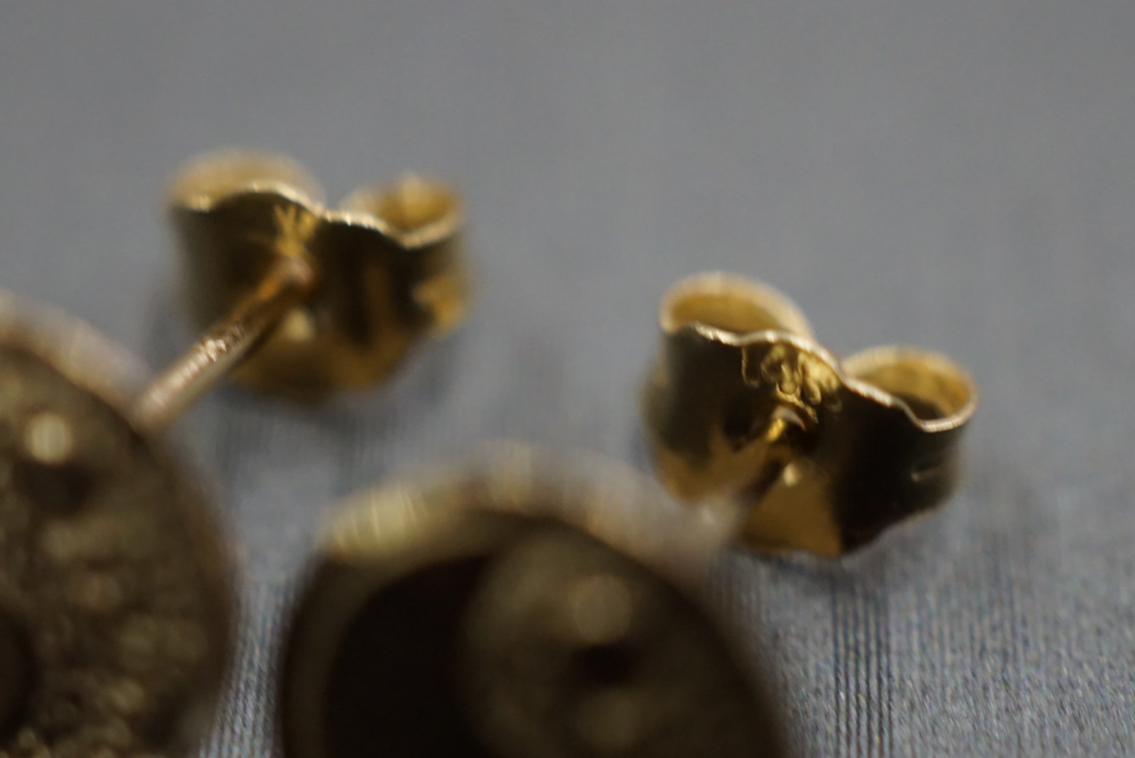 14K Solid Yellow Gold Diamond Cut Yin Yang Stud Earrings!! (#1207711)