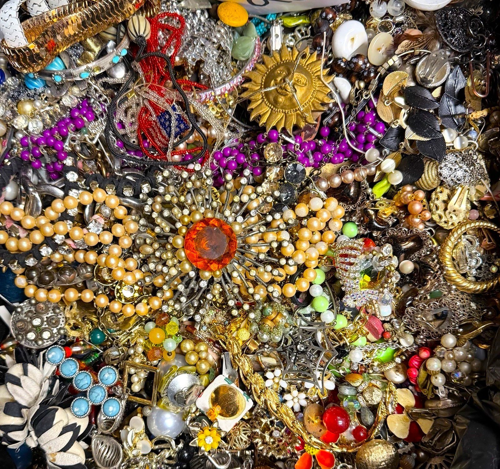 3 Pounds Untested Unsorted Lot Jewelry Old Vintage & Modern Wear & Junk Mixed In