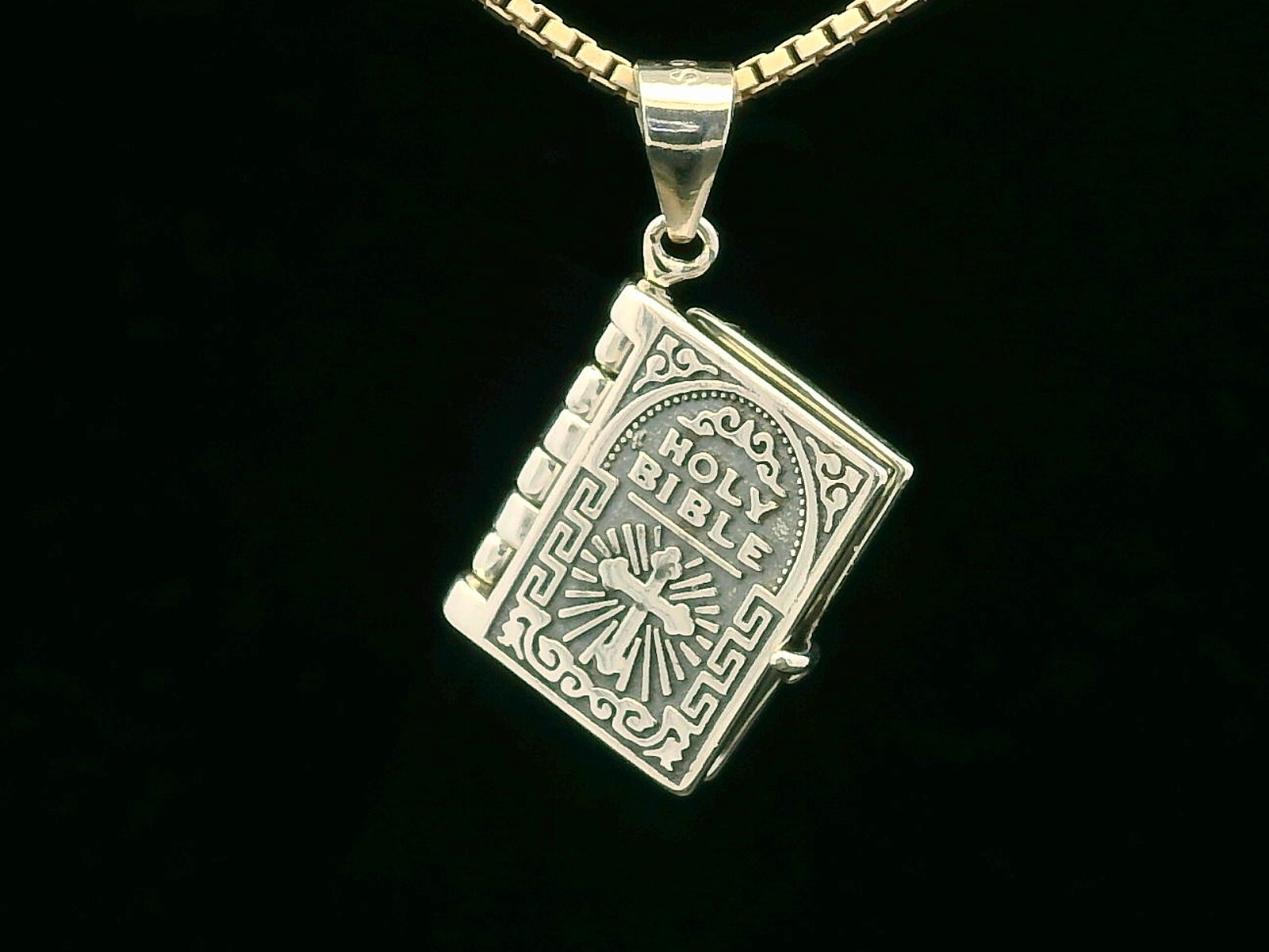 925 Sterling Silver Bible Necklace with The Lord’s Prayer