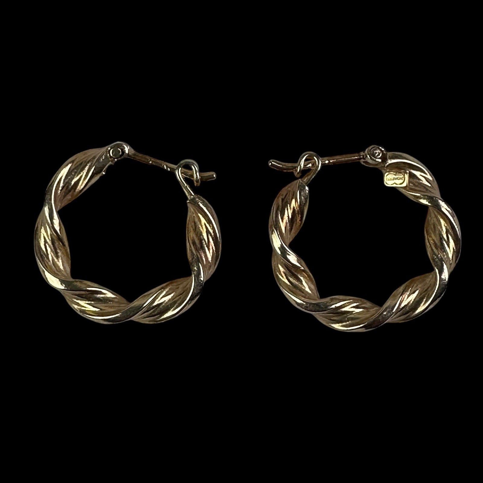 14k Gold Twisted Earrings Made In Italy by UnoAErre 1.72g