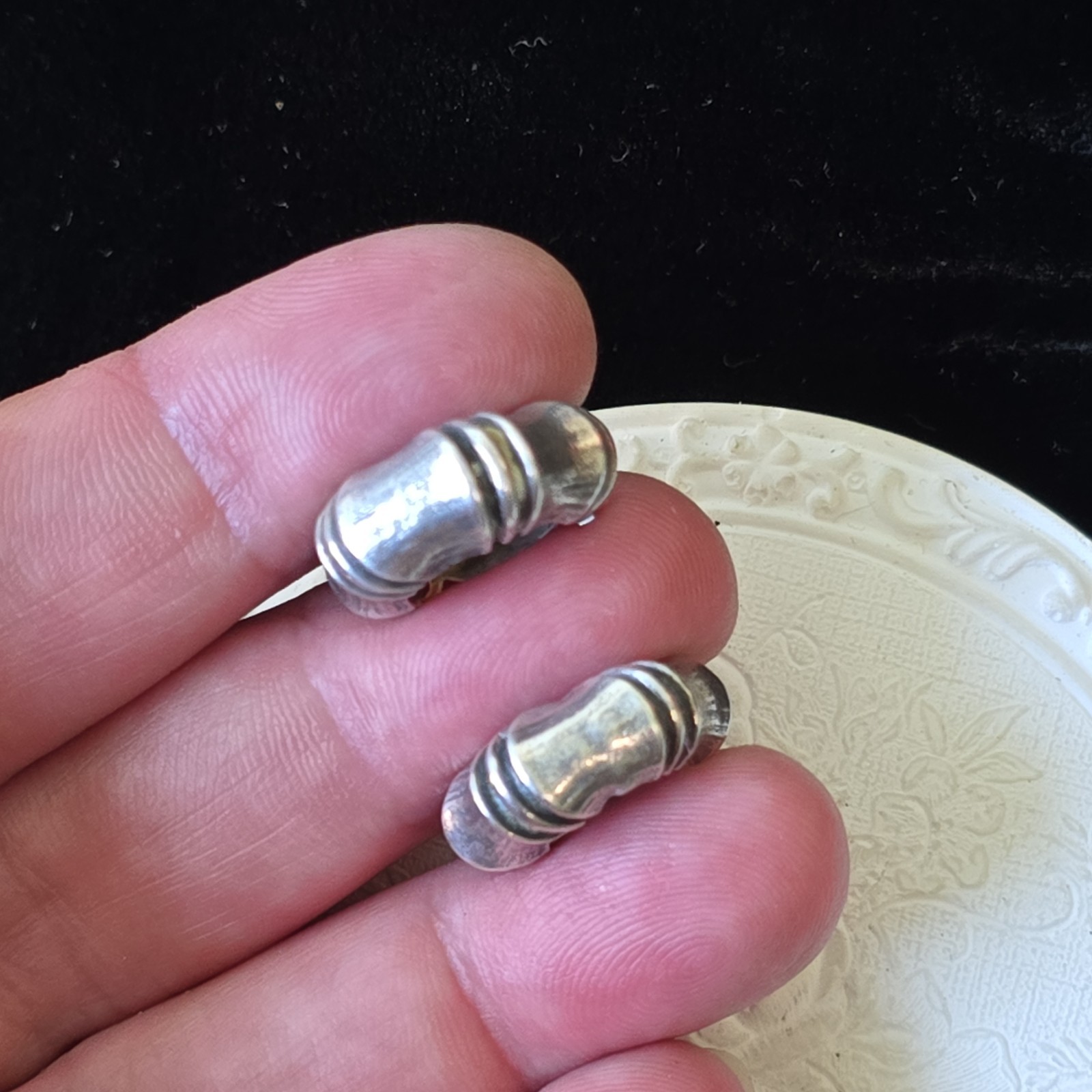 Retired James Avery Sterling Silver bamboo C Hoop Earrings Clip on