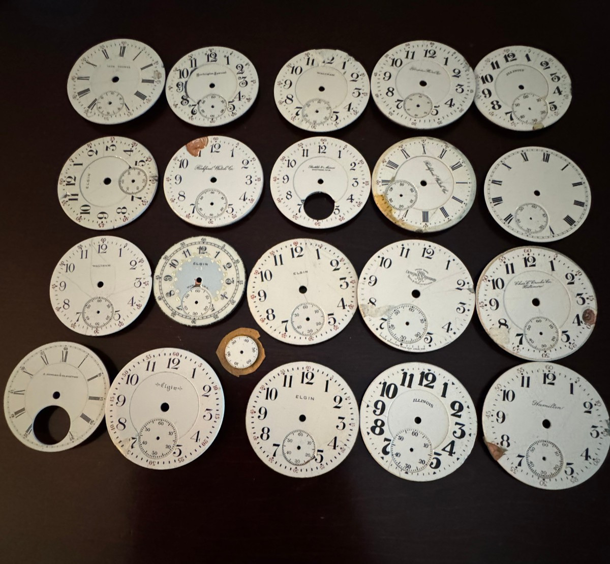 20 PACK VINTAGE VARIES AMERICAN POCKET WATCH DIALS MOSTLY 16 -18 SIZES