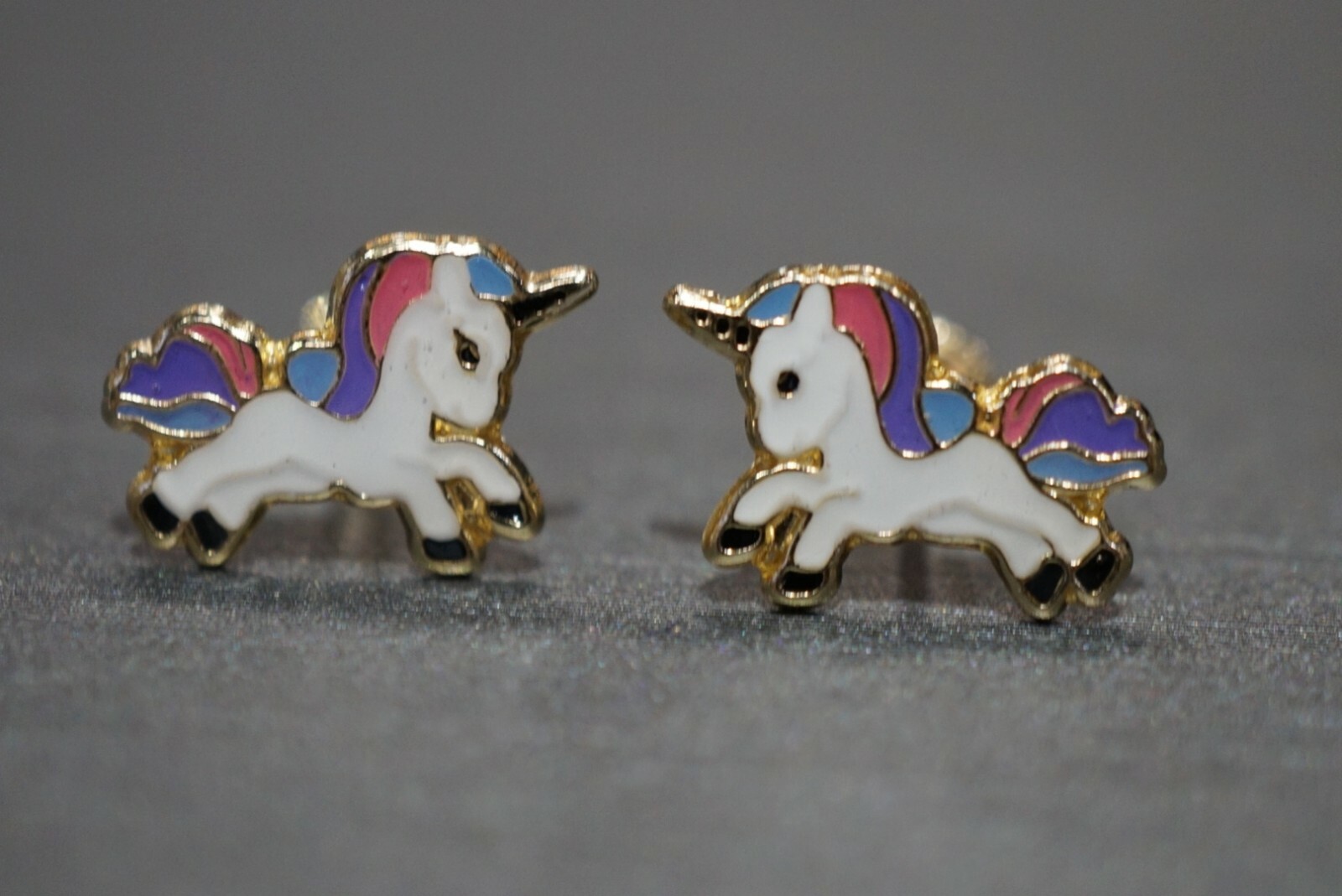 14K Solid Yellow Gold Enamel Unicorn Screw Back Stud Earring.