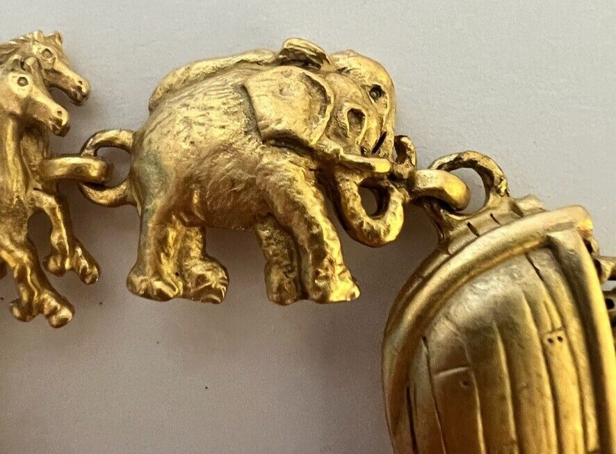 AJC Vintage Noah’s Ark Bracelet Brushed Gold Animals Signed NOS 1980s Noahs 6.5″