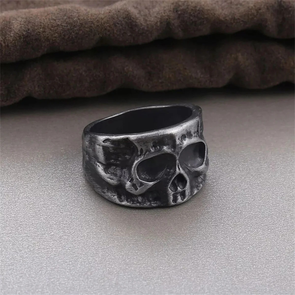New Black Skeleton Gothic Skull Ring Men’s Stainless Steel Punk Rock Biker