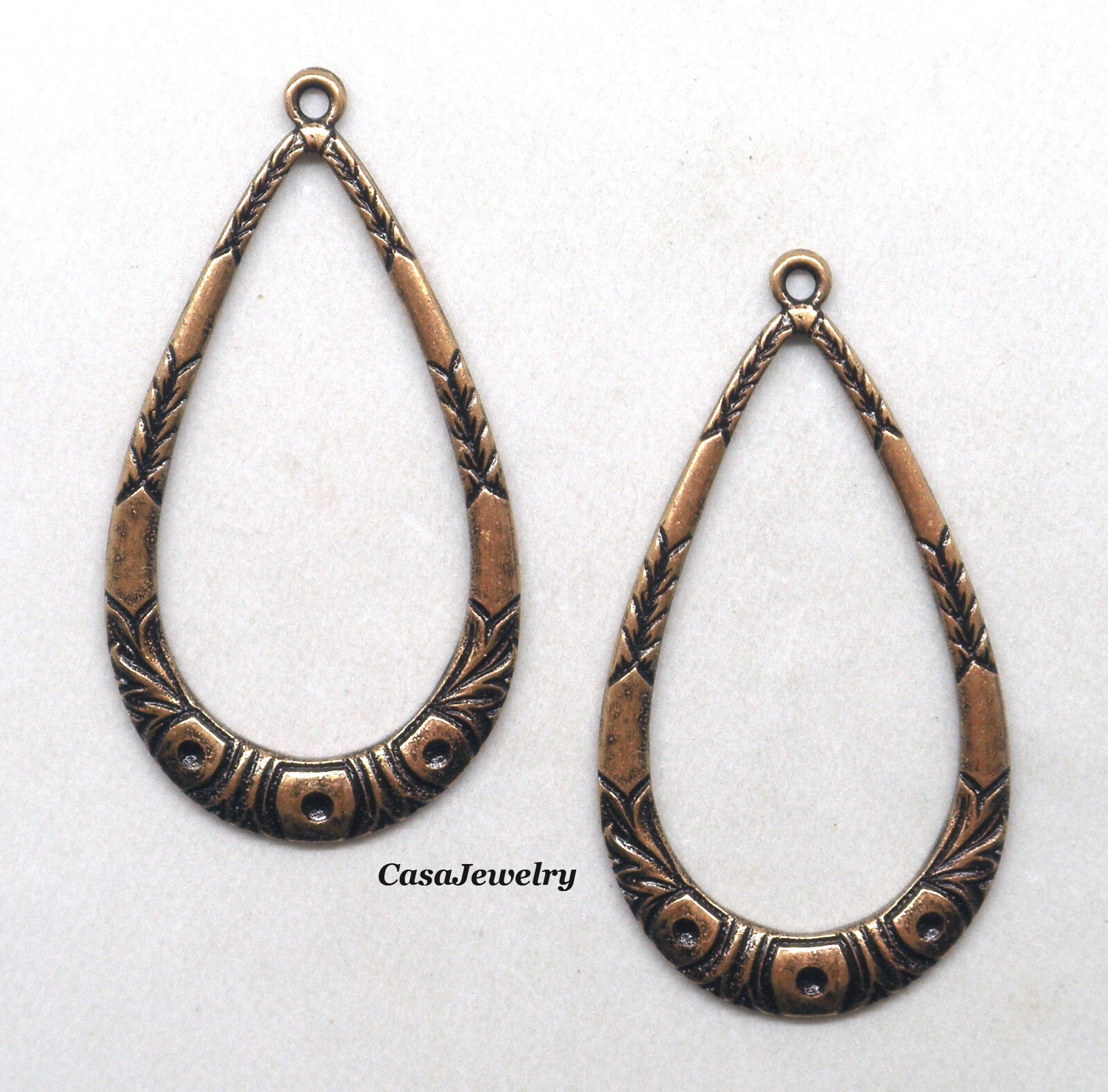 #0489 ANTIQUED GOLD DIE STRUCK CELTIC OPEN TEARDROP W/TOP HANG RING – 1 Pair