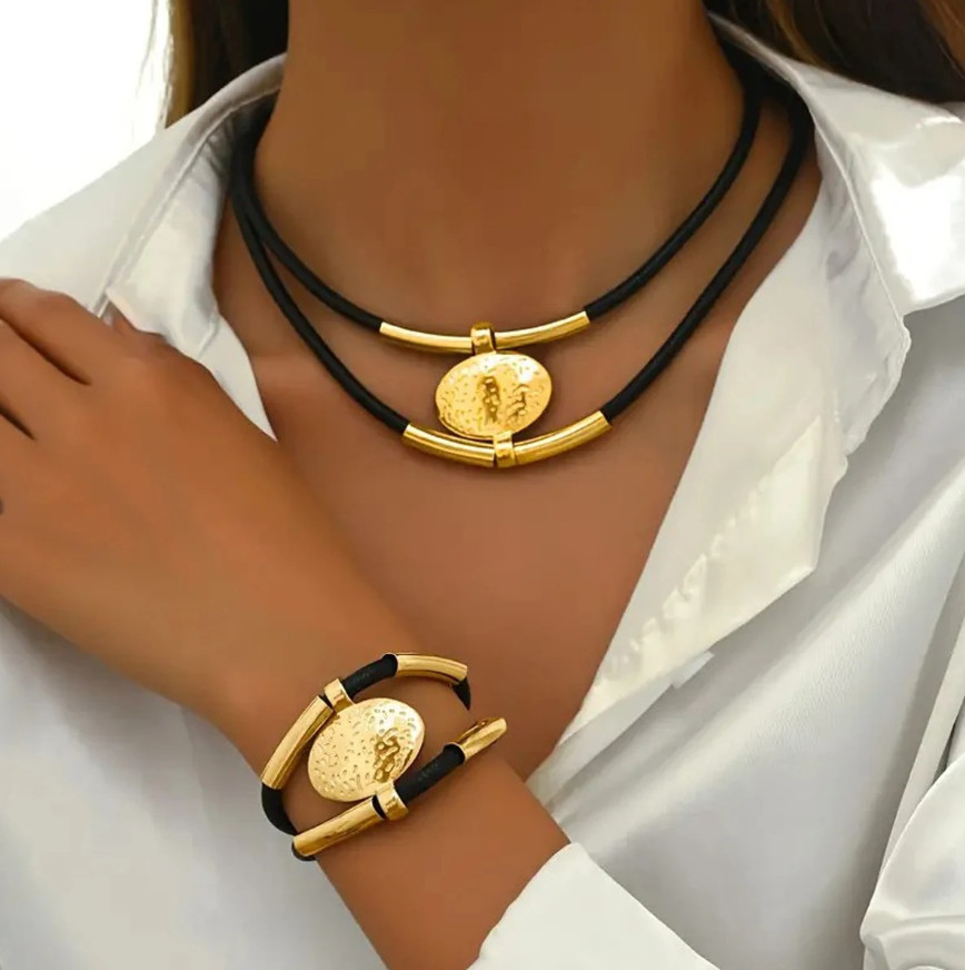 2pcs Vintage Oval Metal&Faux Leather Necklace Bracelet Set-Double-Layer Jewelry