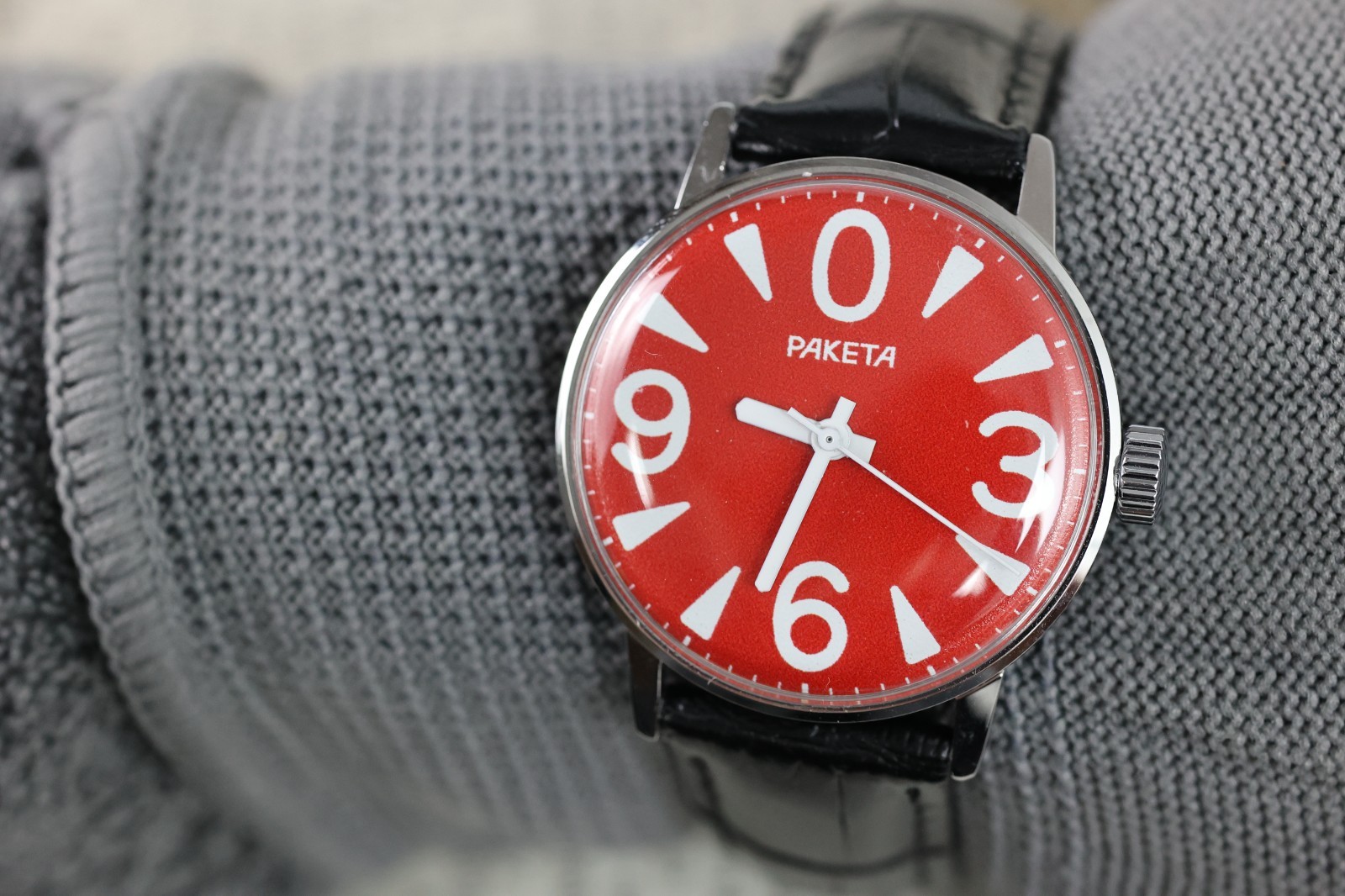 Raketa BIG ZERO red mechanical 2609 Raketa small Zero raketa 0 Unisex case 34mm.