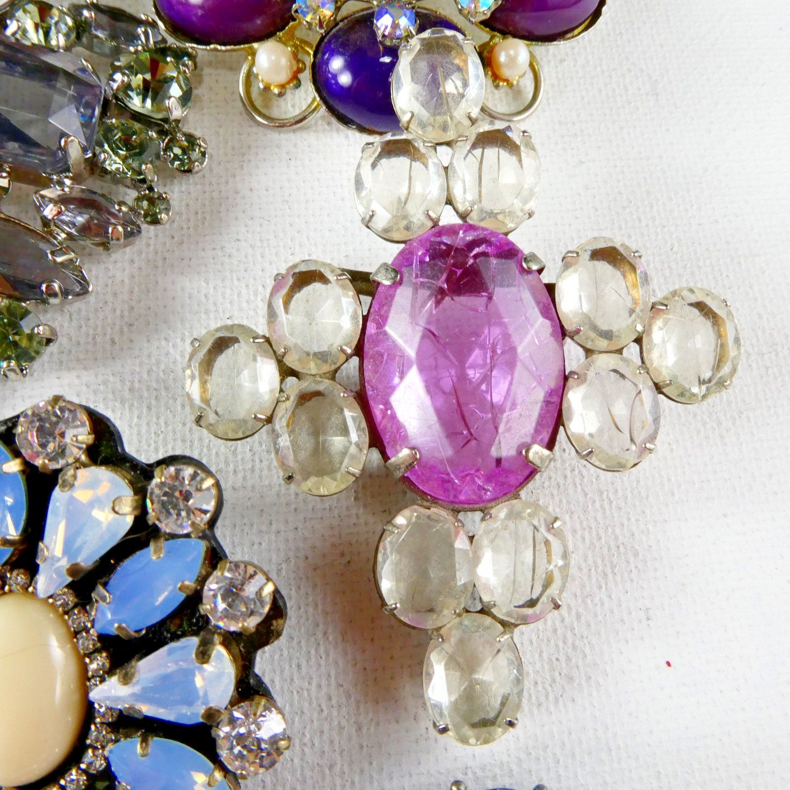 Plastic PIN BROOCH Collection 10 Piece Acrylic Lucite Multi Color Stones Large