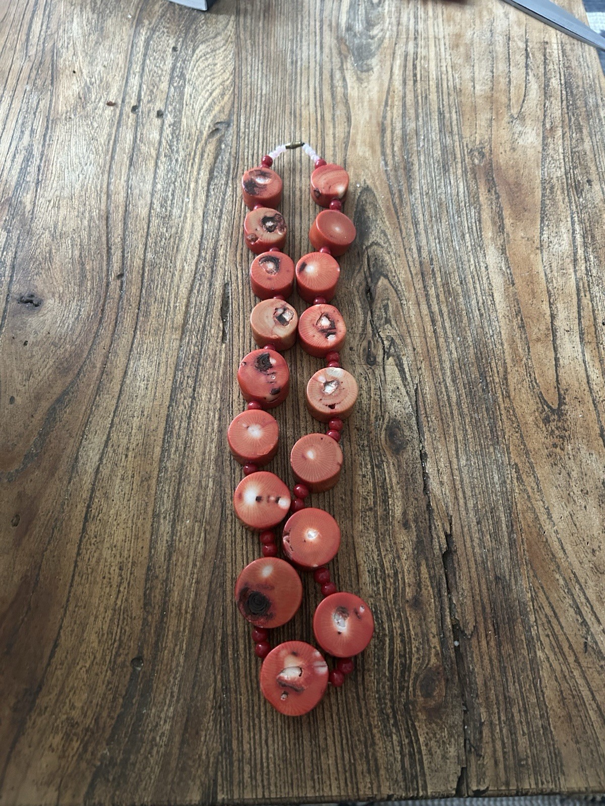 Red Stone Beaded Necklace, Round Beads, Ball/Bead Chain, Red Main Stone