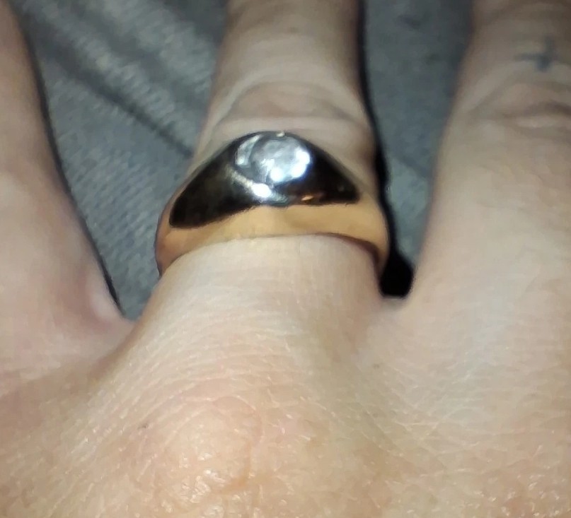 Uncas Manufacturing Co. 1/20th 12 Karat Gold filled Antique Ring