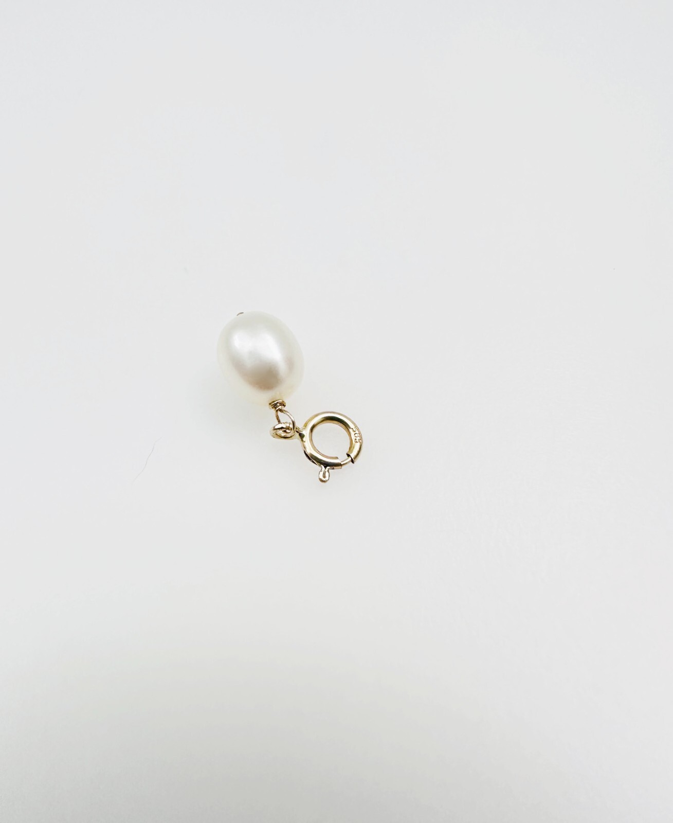 14K Solid Yellow Gold Dangle Baroque Pearl Small Charm Pendant w/Spring Clasp
