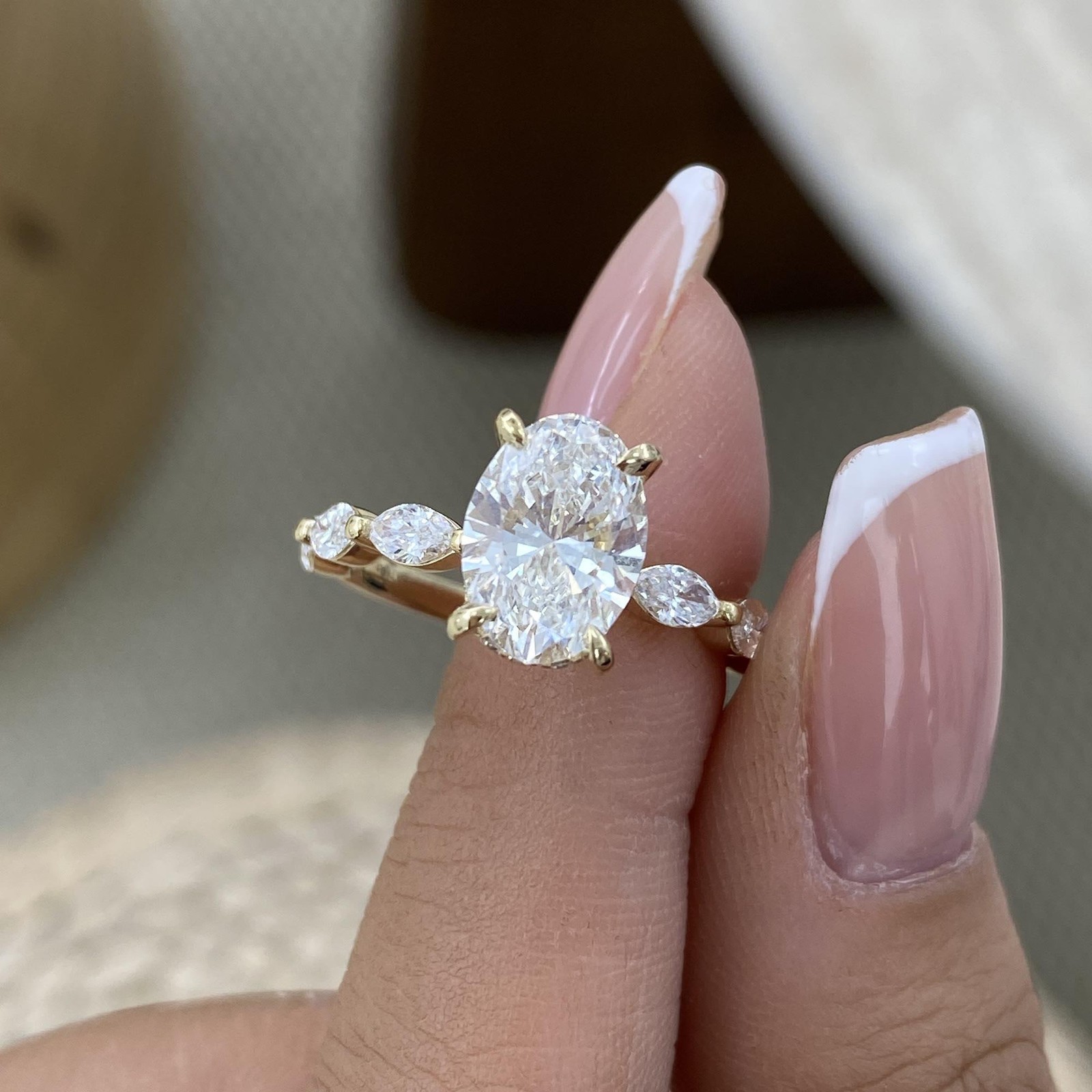 Engagement Ring Yellow Gold 2.8ct IGI Certified E/VVS2 Oval Lab Created Diamond