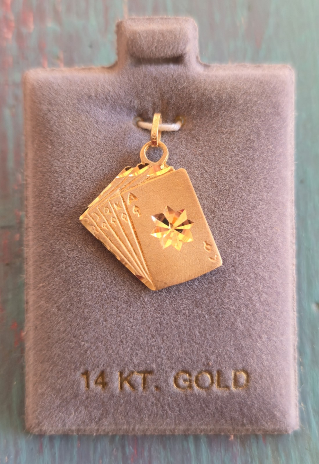 Vintage Royal Flush in Spades Pendant – 14K – 1980s Style – .75″
