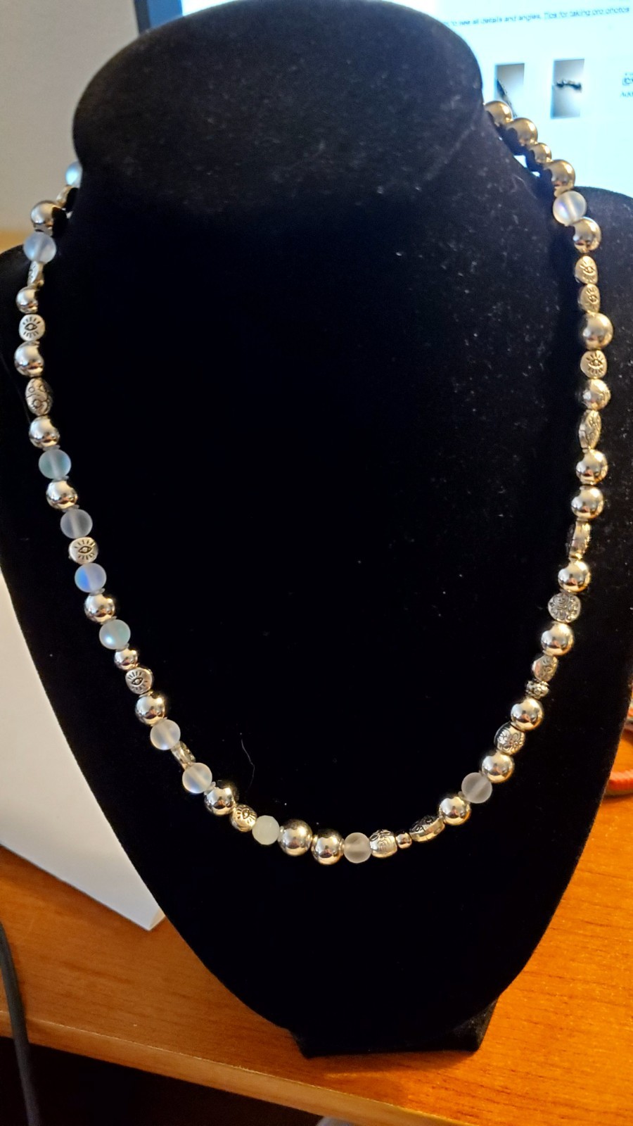 Necklace 16″ in Silver and Opaque Beads & Spacers in Excellent Condition