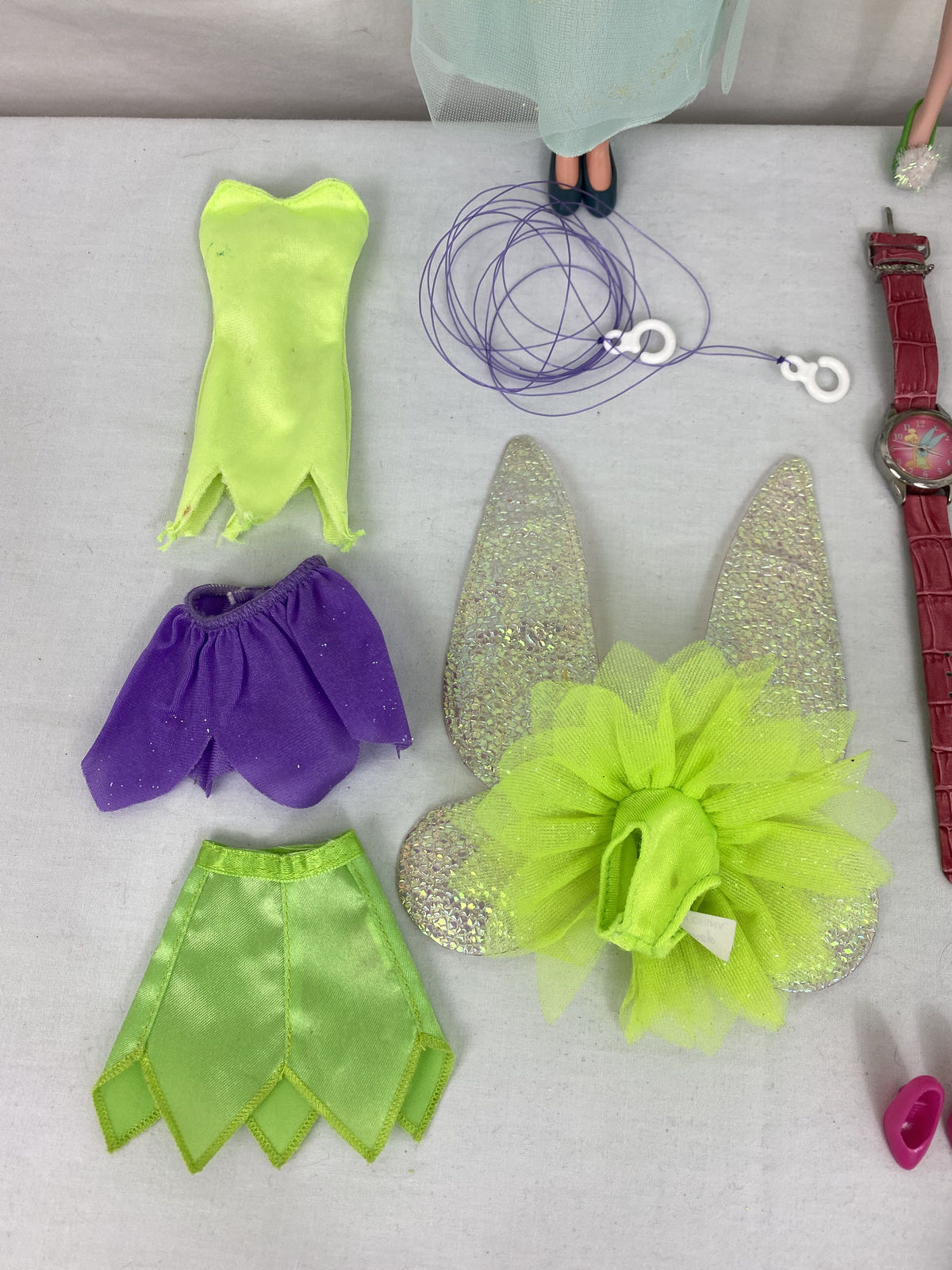 Disney Peter Pan Lot 3 Dolls + Tinker Bell Watch + 8 Outfits + Accessories