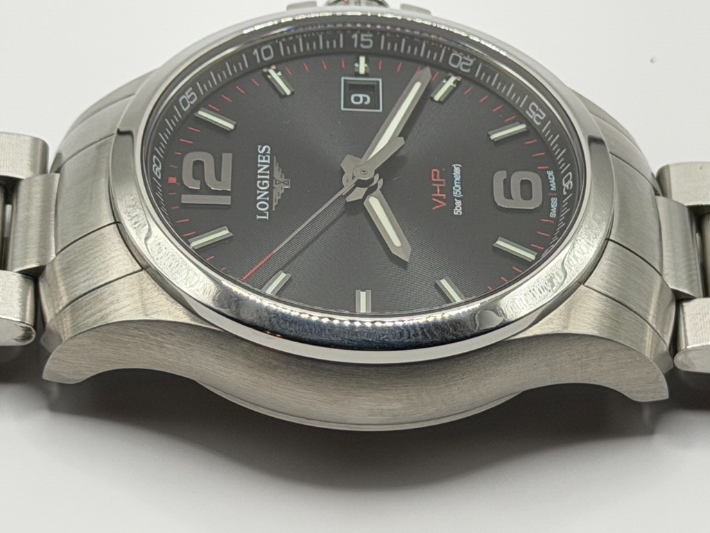 Longines Conquest V.H.P. – Pristine – Full Set – Stainless – Swiss Quartz – 41mm