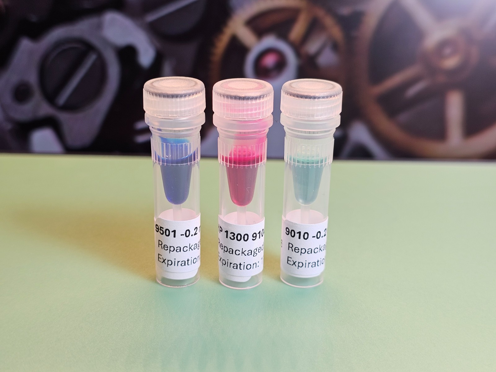 Moebius Watch Oils Kit: Bergeon Oiler, Oil Dish, Repackaged Oils 0.2ml