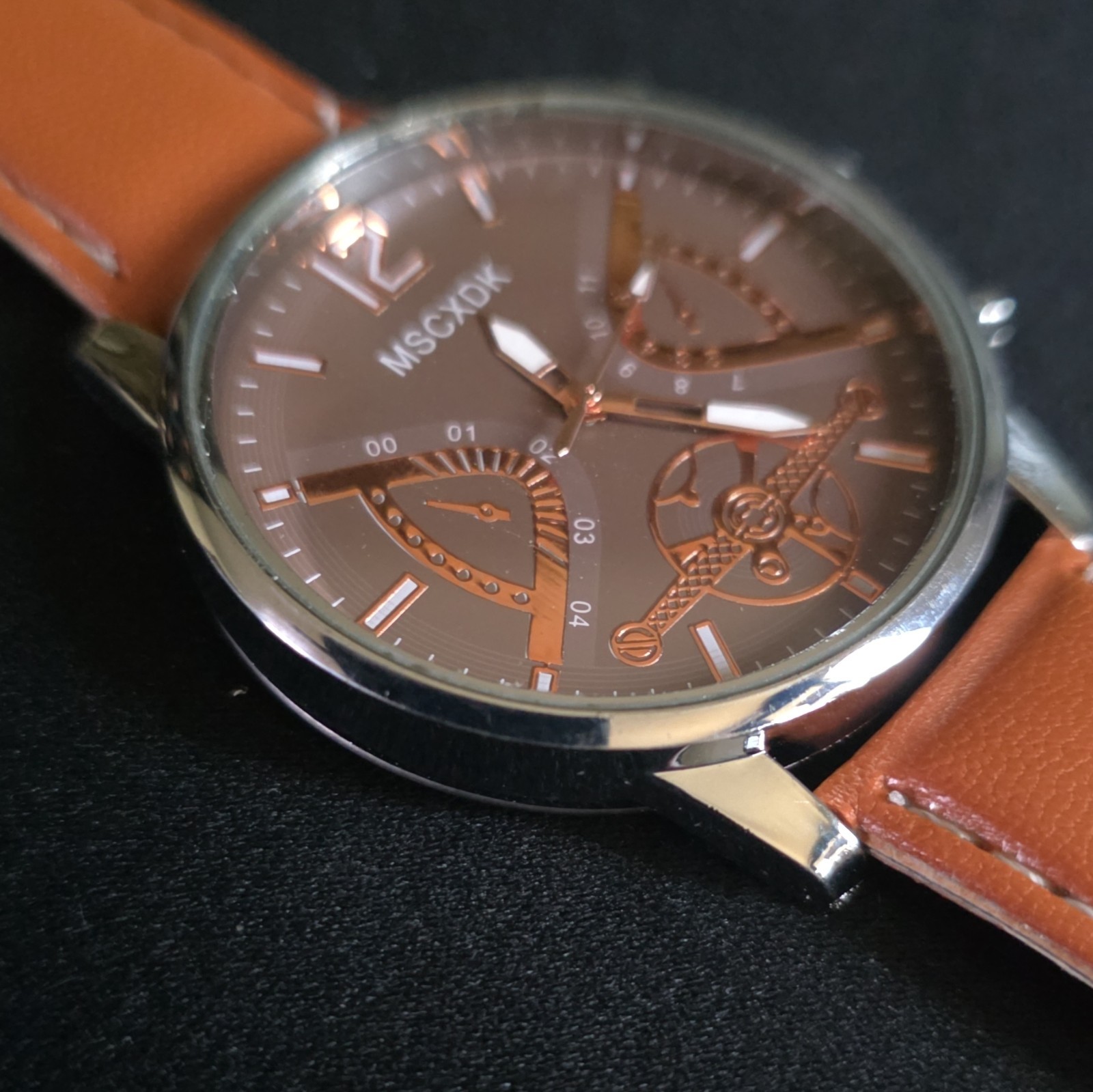 MSCXDK Analog Quartz Wristwatch 12-Hour Brown Dial, Brown Leather, Silver Case