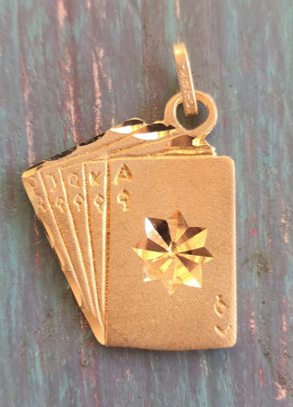 Vintage Royal Flush in Spades Pendant – 14K – 1980s Style – .75″