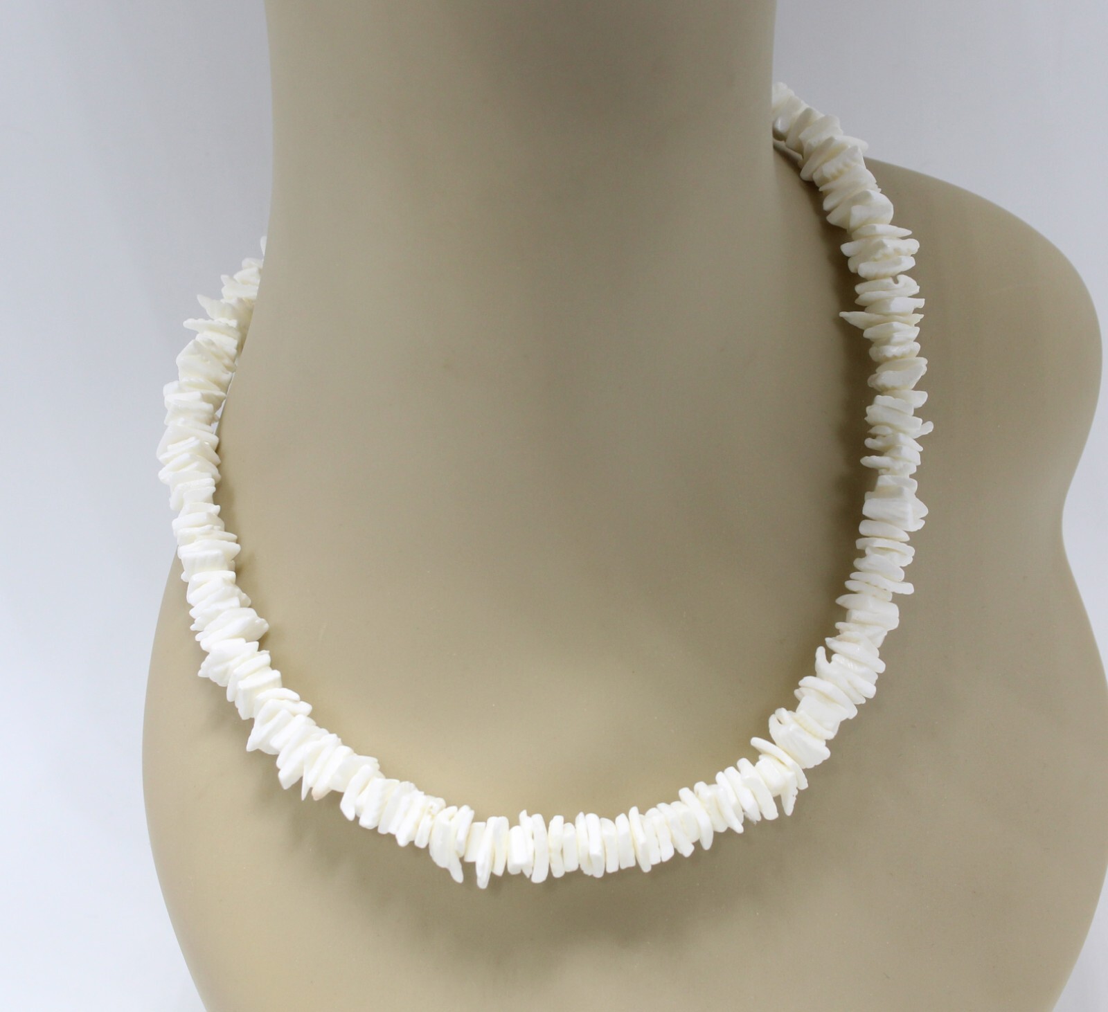 New Hawaiian Island Beach Style 18″ Chipped Puka Sea Shell Necklace #N1050