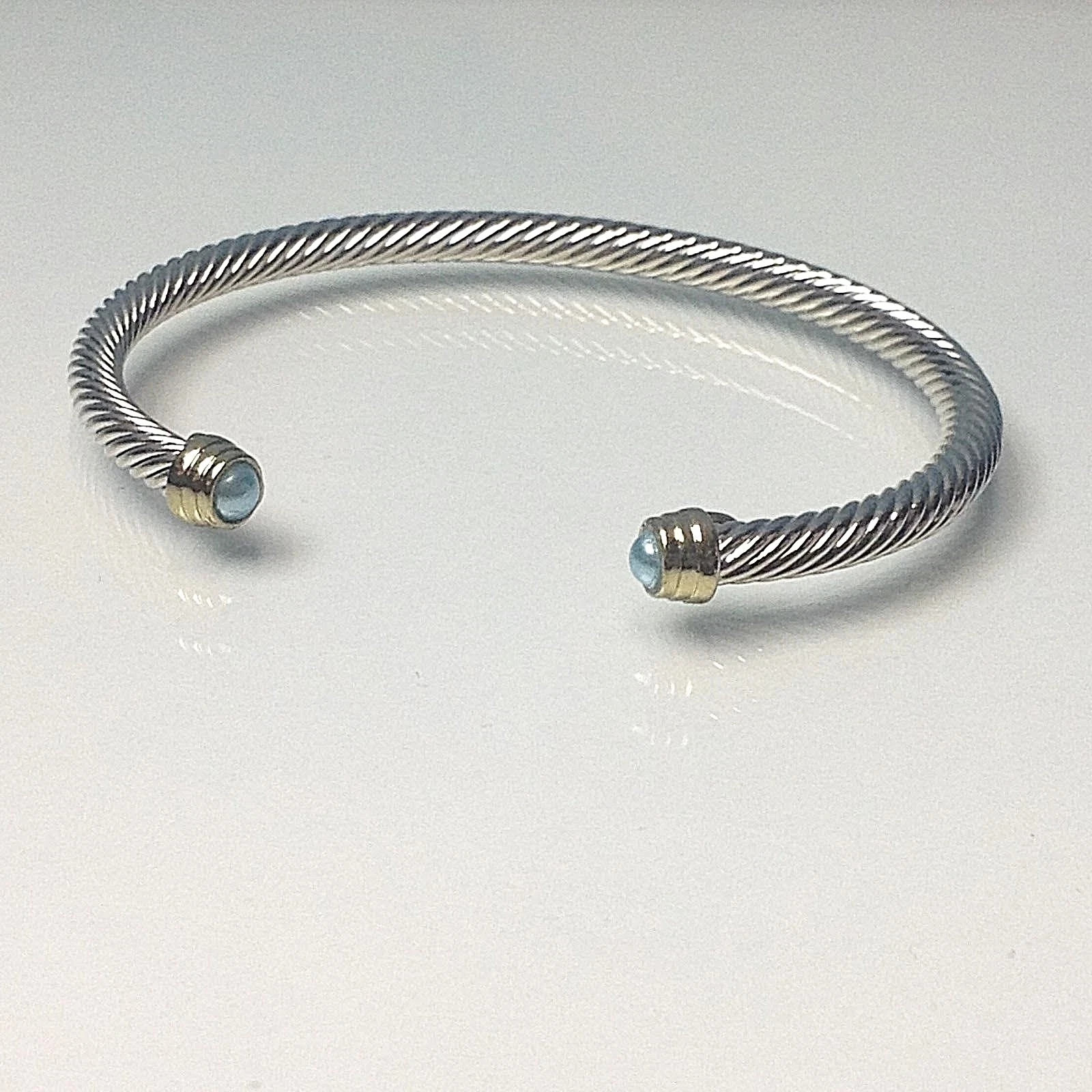 GORGEOUS Classic Silver Blue Pearl Crystal End Tips Twisting Cable Cuff Bracelet
