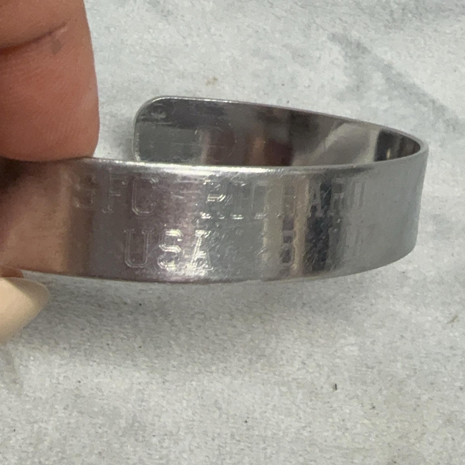 Engraved Military Memorial ID Cuff Bracelet Silver Tone SFC Richard D Roberts