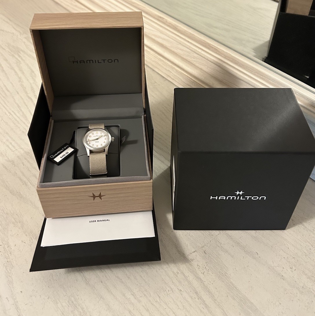 Hamilton Khaki Field Quartz Watch Case – 33 mm H69301910 – Complimentary Strap