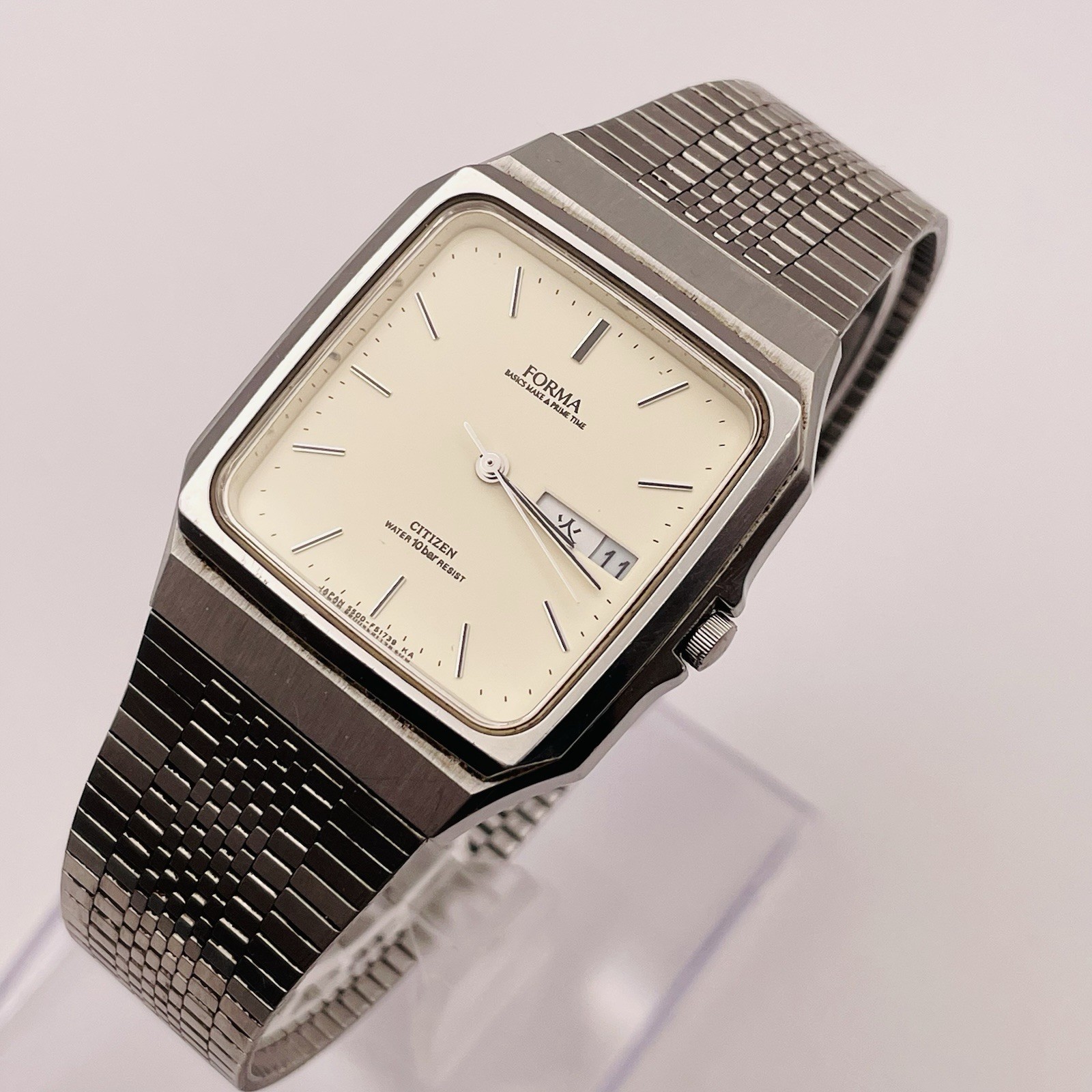 Vintage CITIZEN FORMA 5500-F51739 Quartz Square White Dial Wristwatch (78 charac