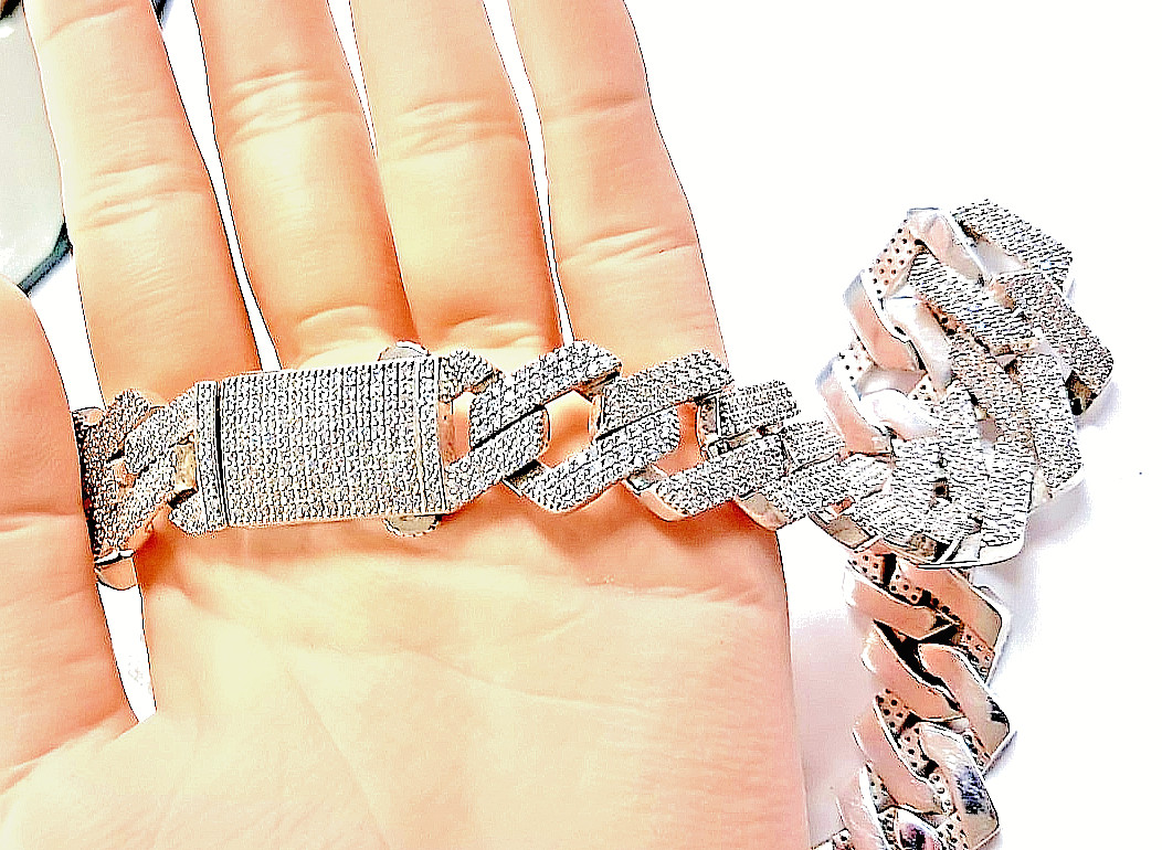 STERLING SILVER & MOISSANITE CUBAN LINK NECKLACE (22.5″ in) 148.83GR