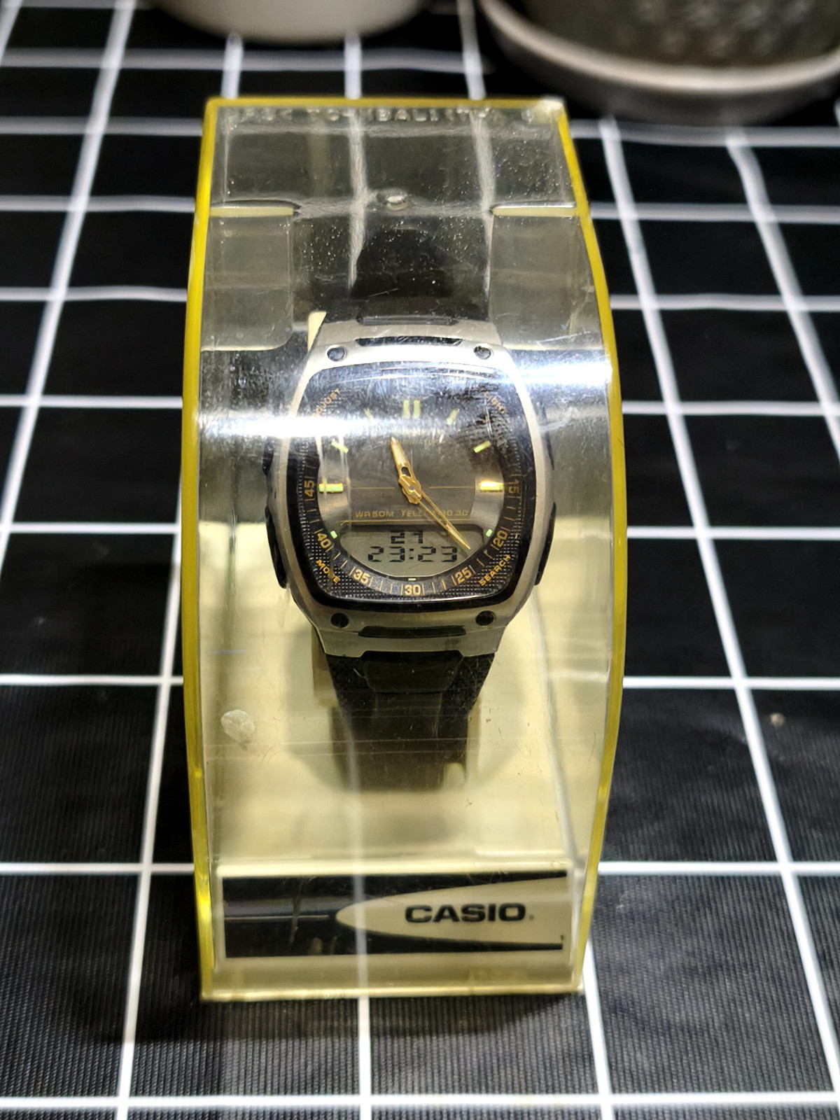Casio AW-81 Telememo 30 World Time Men’s Watch Ana-Digi 10 Year Battery W/Box