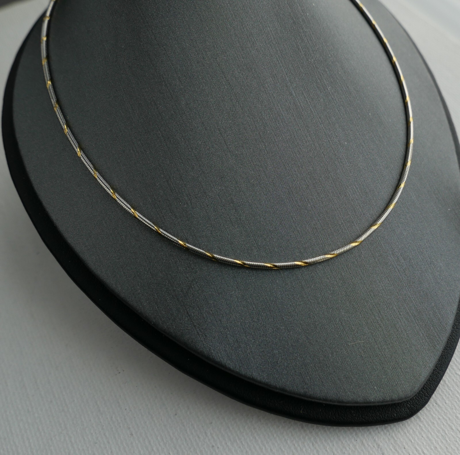 14K SOLID GOLD ITALIAN 2 TONE SNAKE CHAIN 18 INCHES LONG 1.3 MM THICK