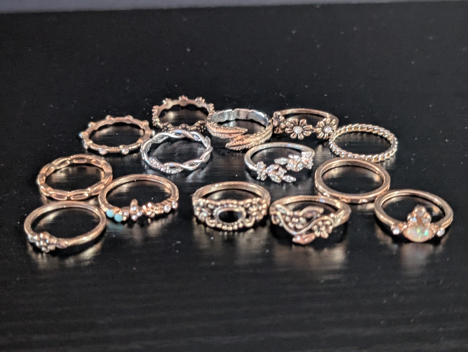 Lot of 14 Gold Silver Tone Floral Leaf Dainty Stackable Ring Size 7 mostly