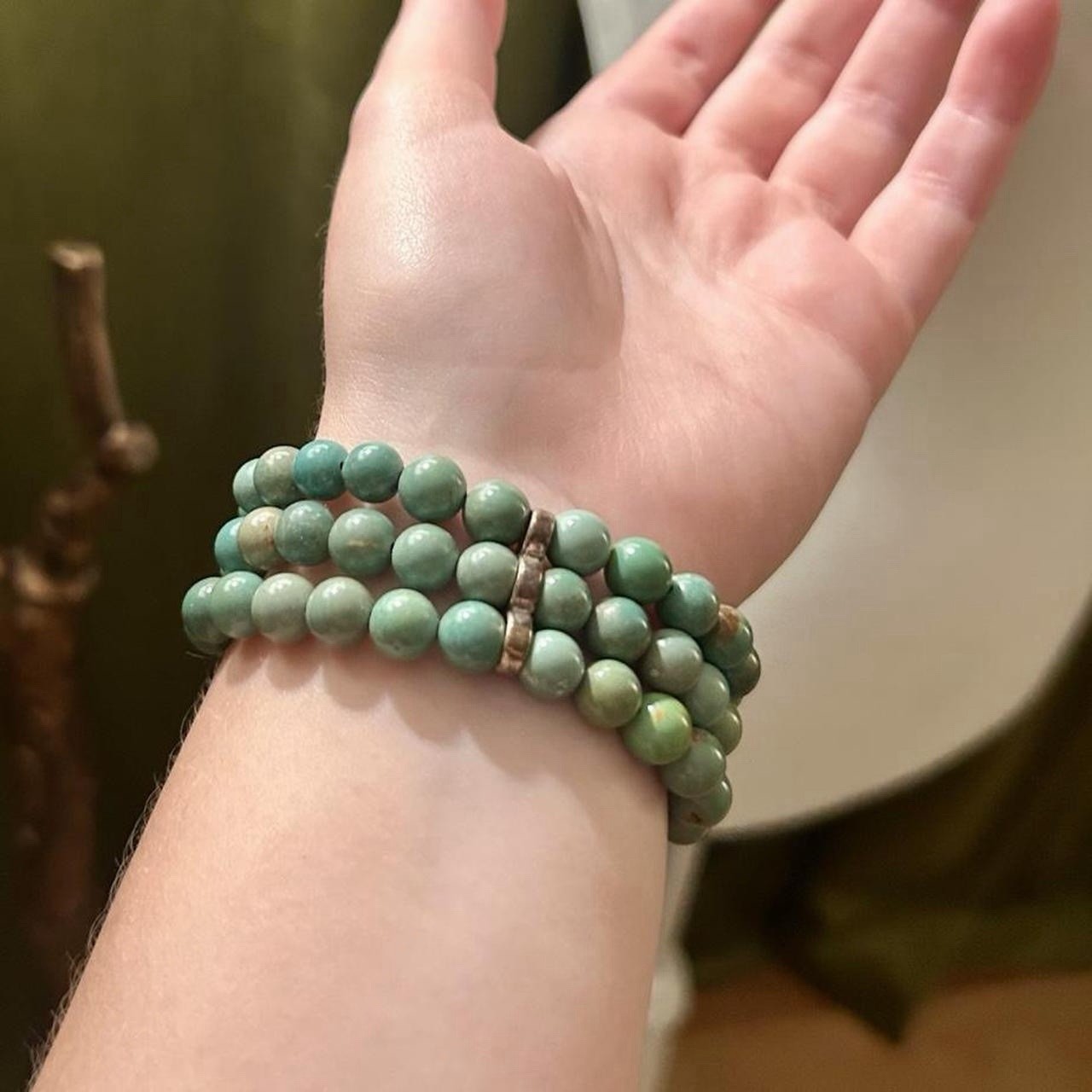 Green Turquoise Round Stone Bead Wrap Bracelet Multi-Strand Stretch Silver Tone