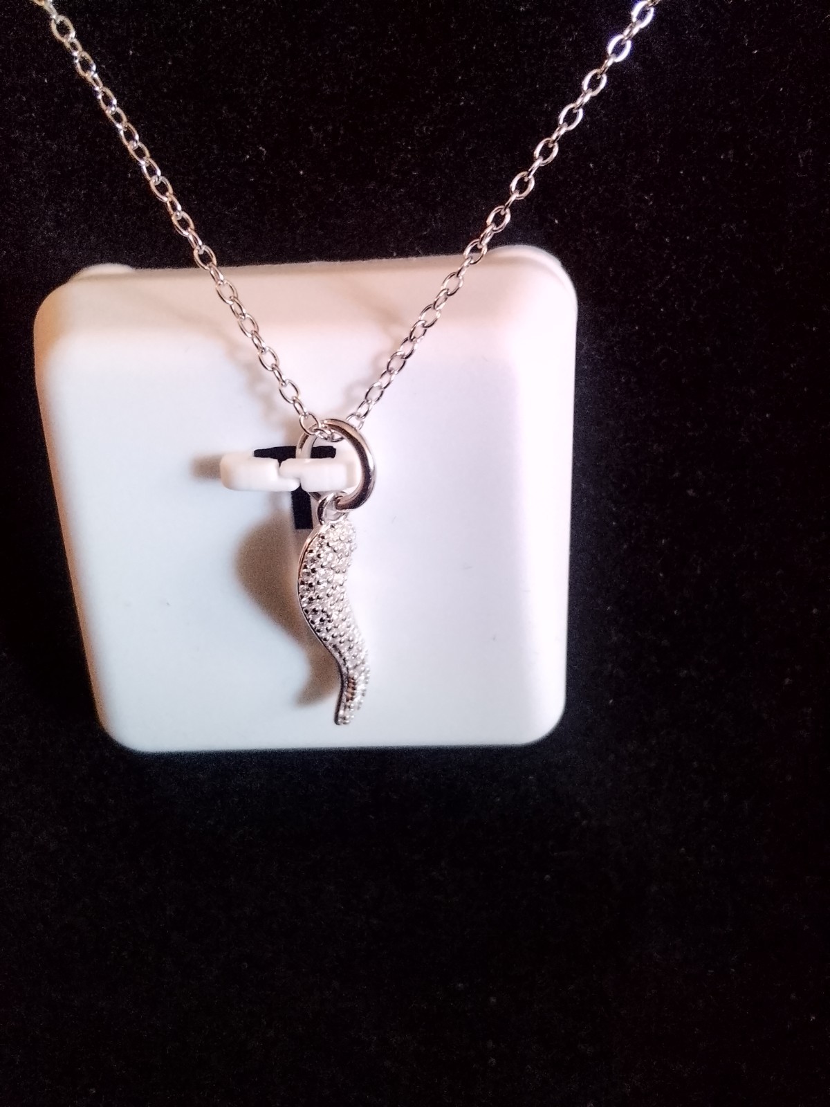 16-18″ Solid Sterling Silver .50ctw Moissanite Italian Horn Necklace