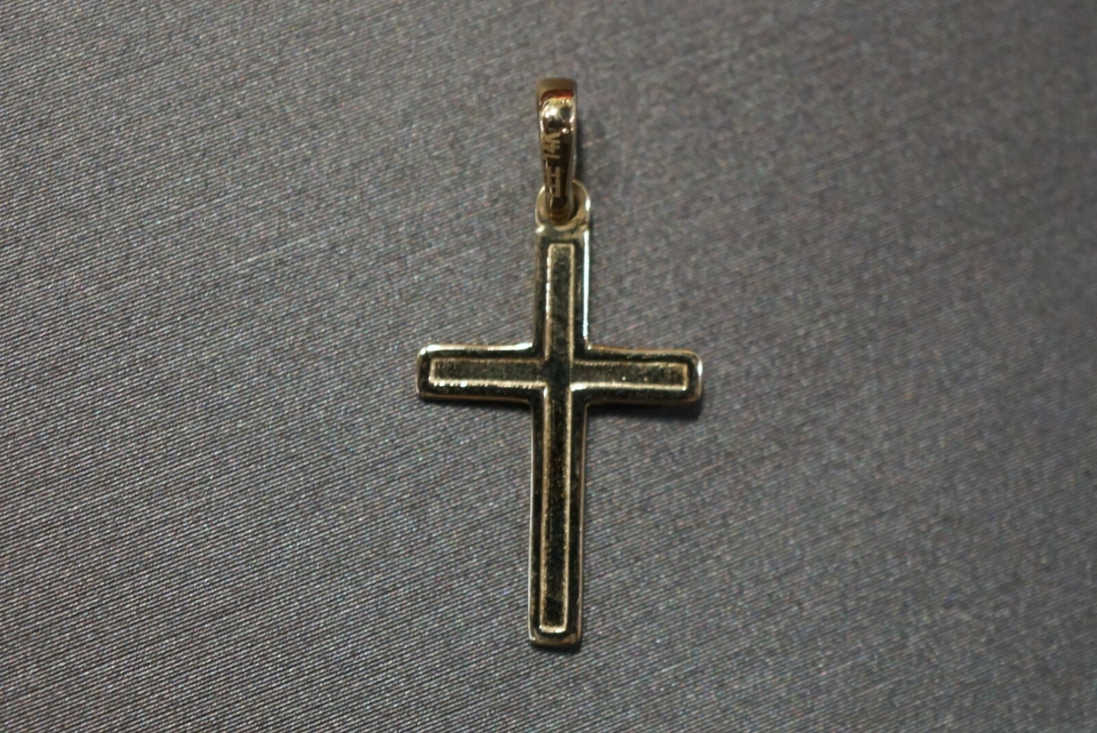 14K Solid Yellow Gold Two Tone Polished 0.9″ Small Crucifix Cross Charm Pendant.