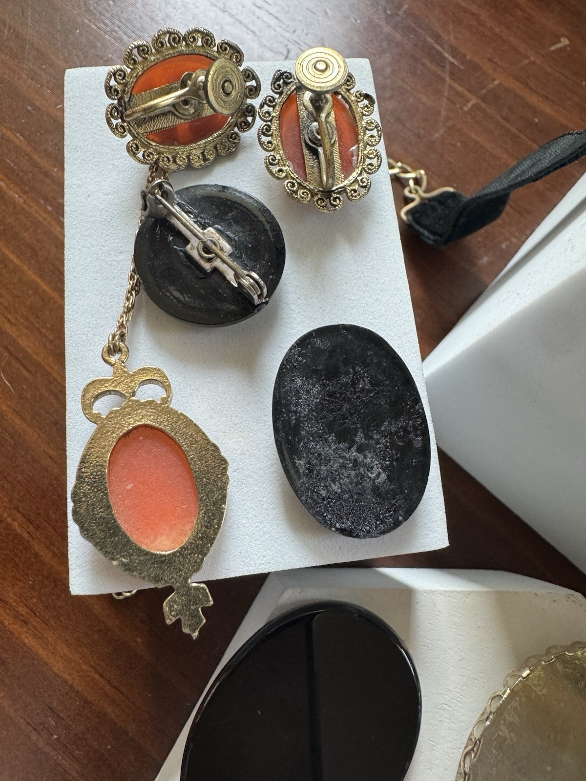 Vtg To Now Costume Jewelry Lot Cameos 21 Pieces Some Signed Carved Shell Germany